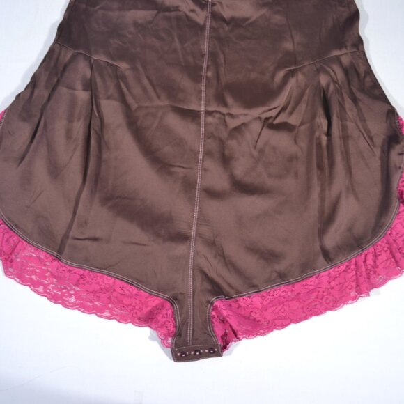 NEW FREE PEOPLE FIRST DATE LACE TRIM ROMPER, MEDIUM - Picture 11 of 12